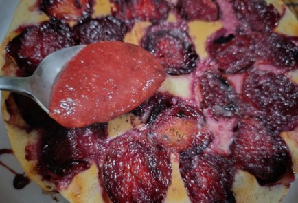 Фото шага рецепта Творожный пирог со сливами 190642 шаг 24  