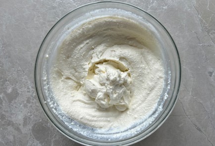 Фото шага рецепта Творожный штрудель 187006 шаг 7  