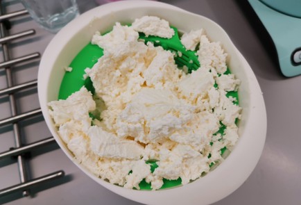 Фото шага рецепта Творожный сыр с дорблю 186784 шаг 4  