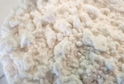 Фото шага рецепта Творожный сыр с зеленым базиликом 174154 шаг 9  