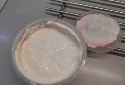 Фото шага рецепта Творожный сыр 188874 шаг 1  