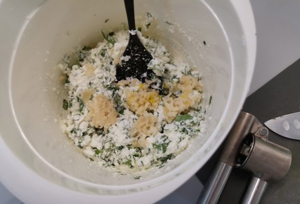 Фото шага рецепта Творожный сыр 188874 шаг 9  