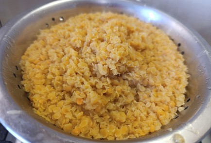 Фото шага рецепта Тыква печеная с чечевицей и изюмом 190711 шаг 13  