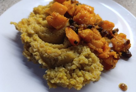 Фото шага рецепта Тыква печеная с чечевицей и изюмом 190711 шаг 14  