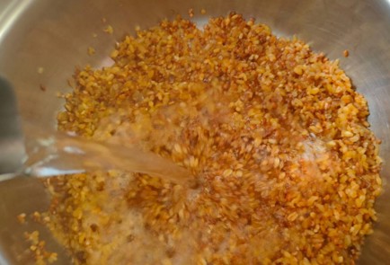 Фото шага рецепта Тыква с беконом пореем и рисом  шаг 16 