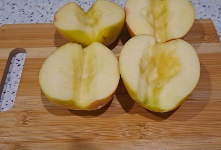 Фото шага рецепта Тыква с рисом изюмом курагой и яблоком запеченная в духовке 187748 шаг 5