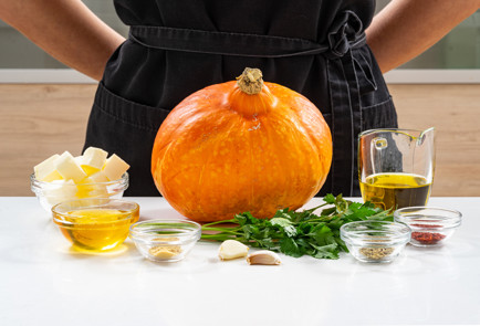 Фото шага рецепта Тыква в духовке кусочками 190419 шаг 1  