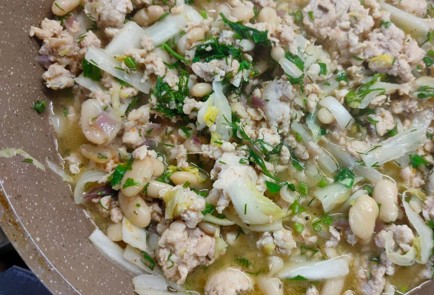 Фото шага рецепта Тыква запеченная с фаршем фасолью и пекинской капустой 175886 шаг 10  