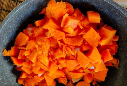 Фото шага рецепта Запеченная тыква с инжиром и яблоком 174550 шаг 3  