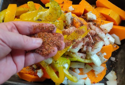 Фото шага рецепта Тыква запеченная со сладким перцем и луком 175892 шаг 11  