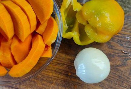 Фото шага рецепта Тыква запеченная со сладким перцем и луком 175892 шаг 7  