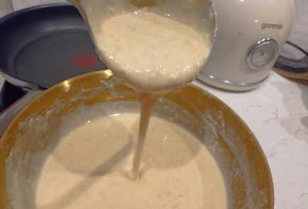 Фото шага рецепта Тыквеннобанановые блины с куркумой 191356 шаг 14  