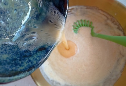 Фото шага рецепта Тыквеннобанановые блины с куркумой 191356 шаг 8  