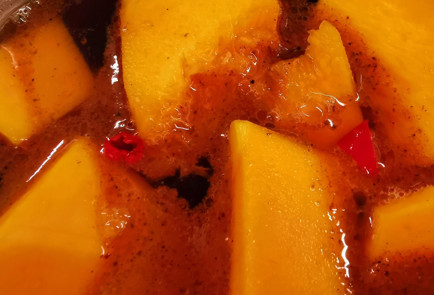 Фото шага рецепта Тыквенный суп с бальзамическим кремом 151779 шаг 9  