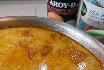 Фото шага рецепта Тыквенный суп со спаржей 152365 шаг 6  