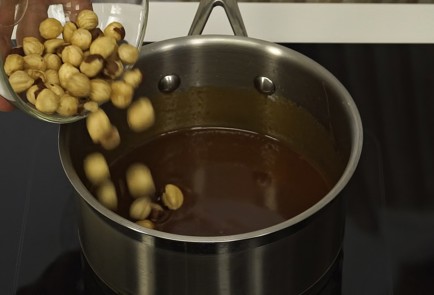 Фото шага рецепта Тыквенные маффины с морковным кремом и карамелью 81274 шаг 6  