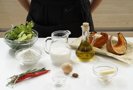 Фото шага рецепта Тыквенные оладьи с пармезаном и чили 152993 шаг 1  