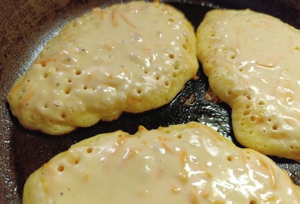 Фото шага рецепта Тыквенные оладьи 190696 шаг 13  