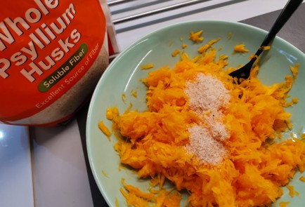 Фото шага рецепта Тыквенные оладьи 191447 шаг 4  