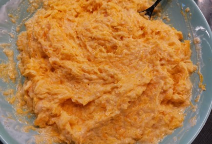 Фото шага рецепта Тыквенные оладьи 191447 шаг 6  