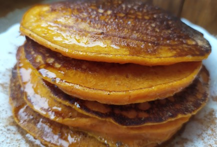 Фото шага рецепта Тыквенные панкейки 189085 шаг 9  