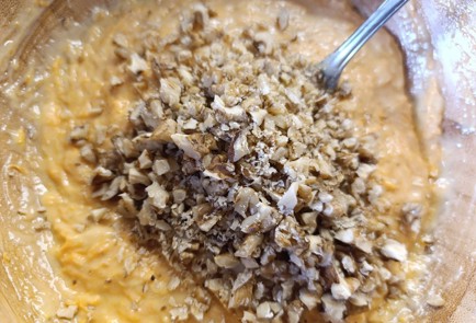 Фото шага рецепта Тыквенный кекс с орехами 190693 шаг 14  