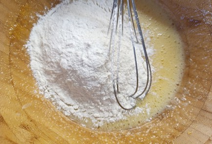 Фото шага рецепта Тыквенный кекс с орехами 190693 шаг 6  