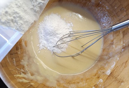 Фото шага рецепта Тыквенный кекс с орехами 190693 шаг 7  