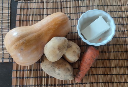 Фото шага рецепта Тыквенный суппюре с брынзой 175117 шаг 1  