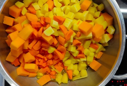 Фото шага рецепта Тыквенный суппюре с брынзой 175117 шаг 7  