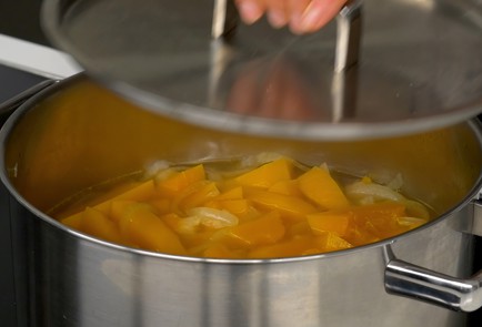 Фото шага рецепта Тыквенный суппюре 151380 шаг 4  