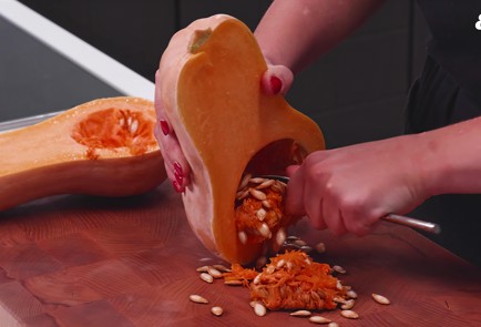 Фото шага рецепта Тыквенный суп с кокосовым молоком 174751 шаг 1  