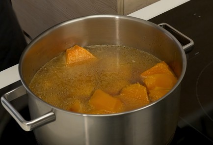 Фото шага рецепта Тыквенный суп с шалфеем 41356 шаг 3  