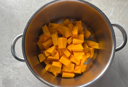 Фото шага рецепта Тыквенный суп 190034 шаг 3