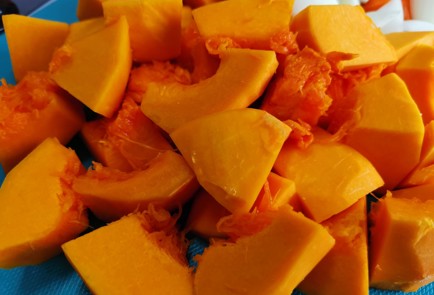 Фото шага рецепта Тыквенный суп 190750 шаг 3  