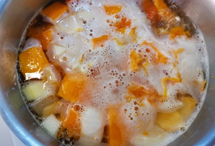 Фото шага рецепта Тыквенный суп 190750 шаг 7  