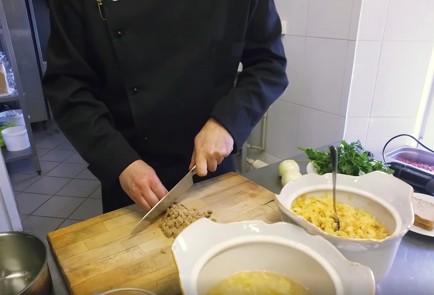 Фото шага рецепта Тюря 125041 шаг 2  