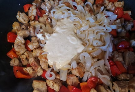 Фото шага рецепта Удон со свининой 189309 шаг 13  