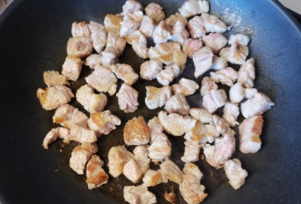 Фото шага рецепта Удон со свининой 189309 шаг 4  