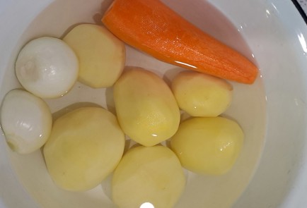 Фото шага рецепта Уха из двух видов рыбы 186610 шаг 4  