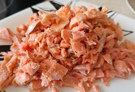 Фото шага рецепта Уха из красной рыбы 191588 шаг 11