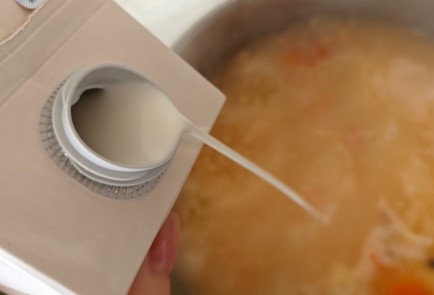 Фото шага рецепта Уха из красной рыбы 191588 шаг 12