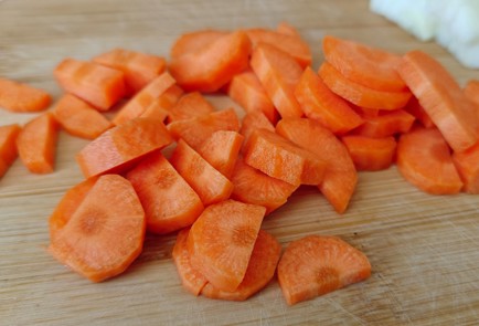 Фото шага рецепта Уха из красной рыбы 191588 шаг 2