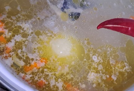 Фото шага рецепта Уха из сома 190577 шаг 10  