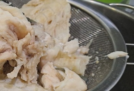 Фото шага рецепта Уха из сома 190577 шаг 7  