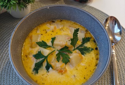 Фото шага рецепта Уха пофински со сливками 175330 шаг 19  