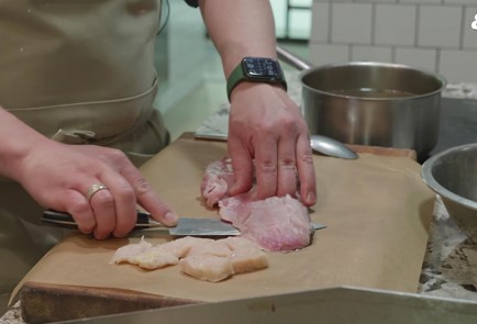 Фото шага рецепта Уха с угольком 152520 шаг 10  