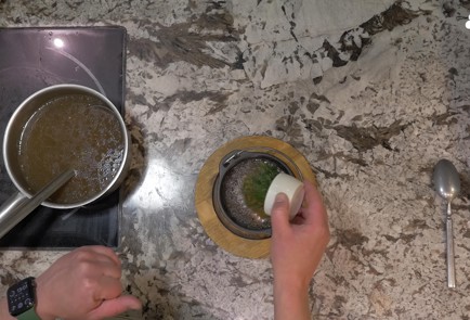 Фото шага рецепта Уха с угольком 152520 шаг 13  