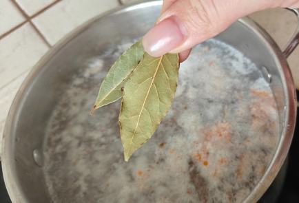 Фото шага рецепта Домашняя уха 190564 шаг 2