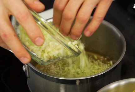 Фото шага рецепта Устрицы с тремя соусами 81087 шаг 4  